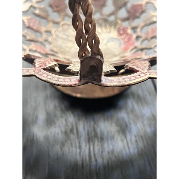 Brass footed filigree basket w handle peacock leaves moveable handle ornate - Picture 5 of 8